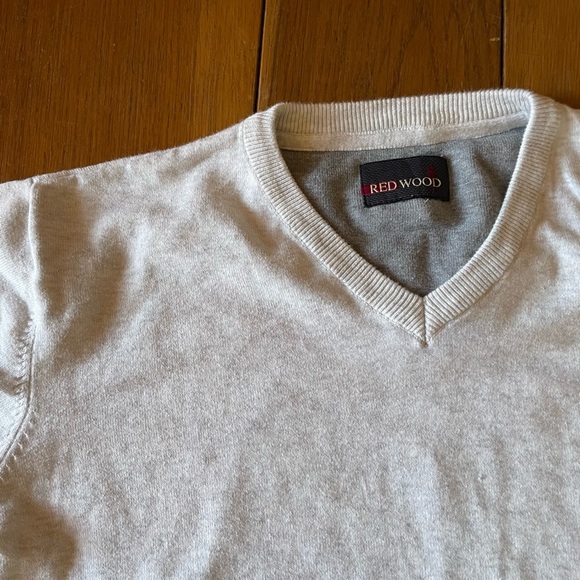 XL Redwood Off White Crewneck - Picture 1 of 10